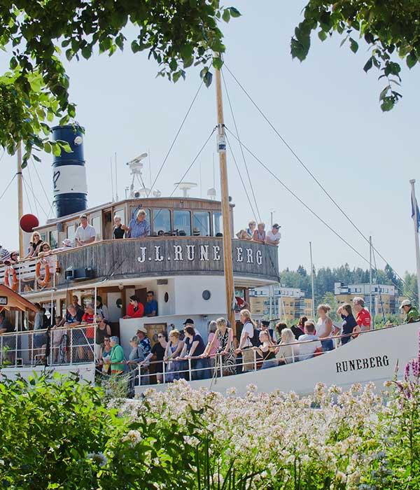 ms-jl-runeberg-porvoon-jokirannassa